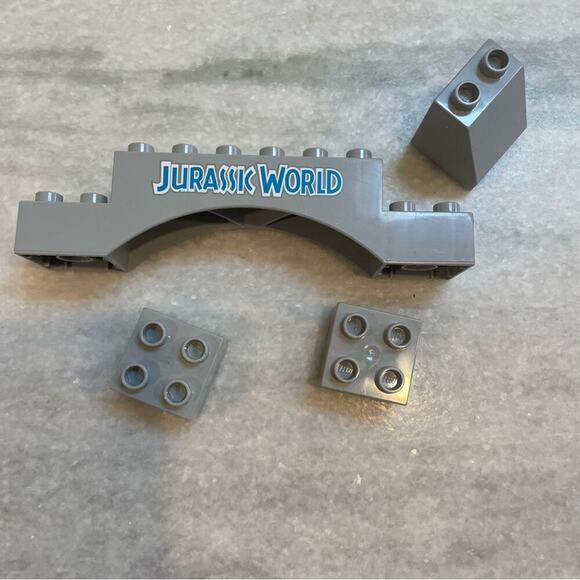 Jurassic World Lego Replacement Pieces - Picture 1 of 4